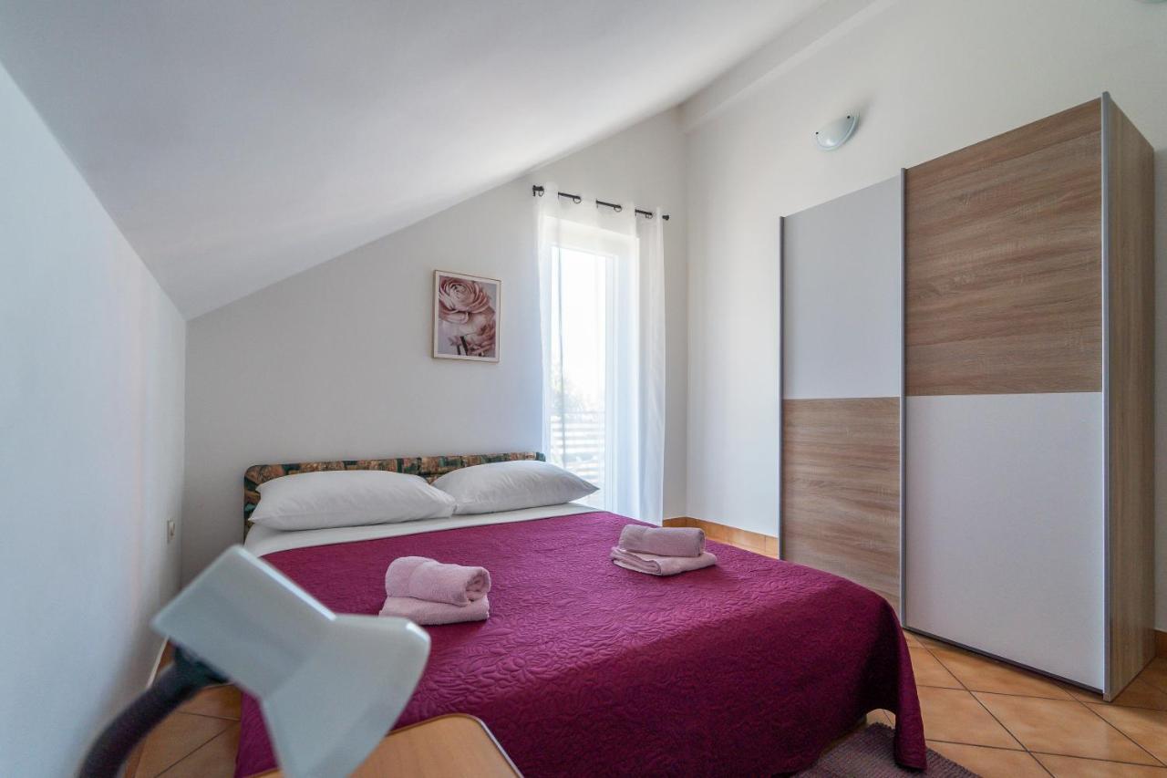 Apartment Nada Petrcane Ngoại thất bức ảnh