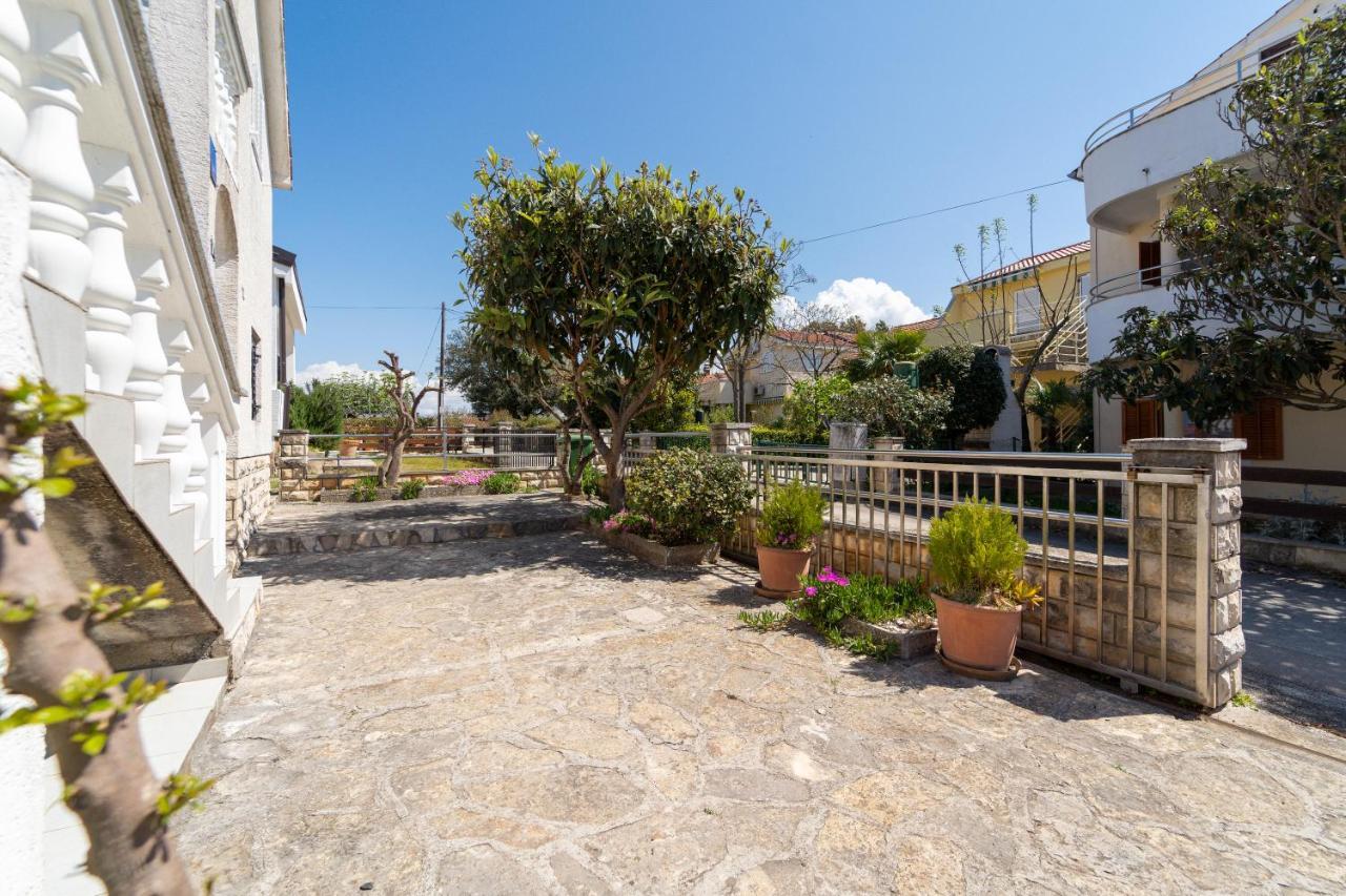 Apartment Nada Petrcane Ngoại thất bức ảnh